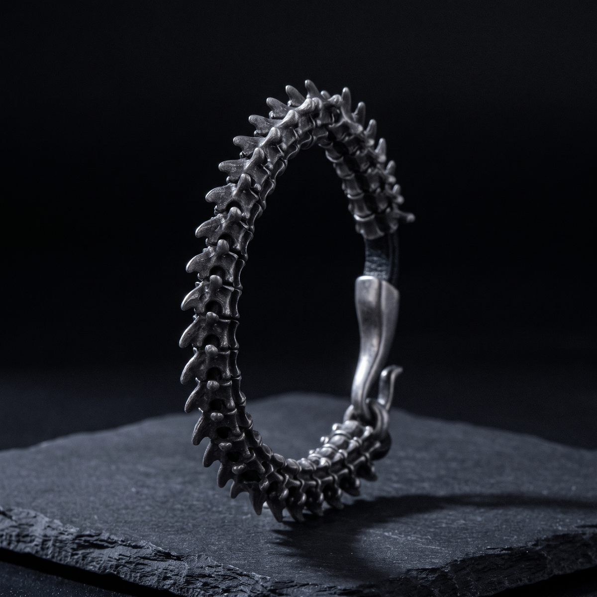 Thornback Cuff
